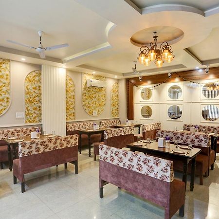 Hotel Collection O Jairaj Alwar Exterior foto