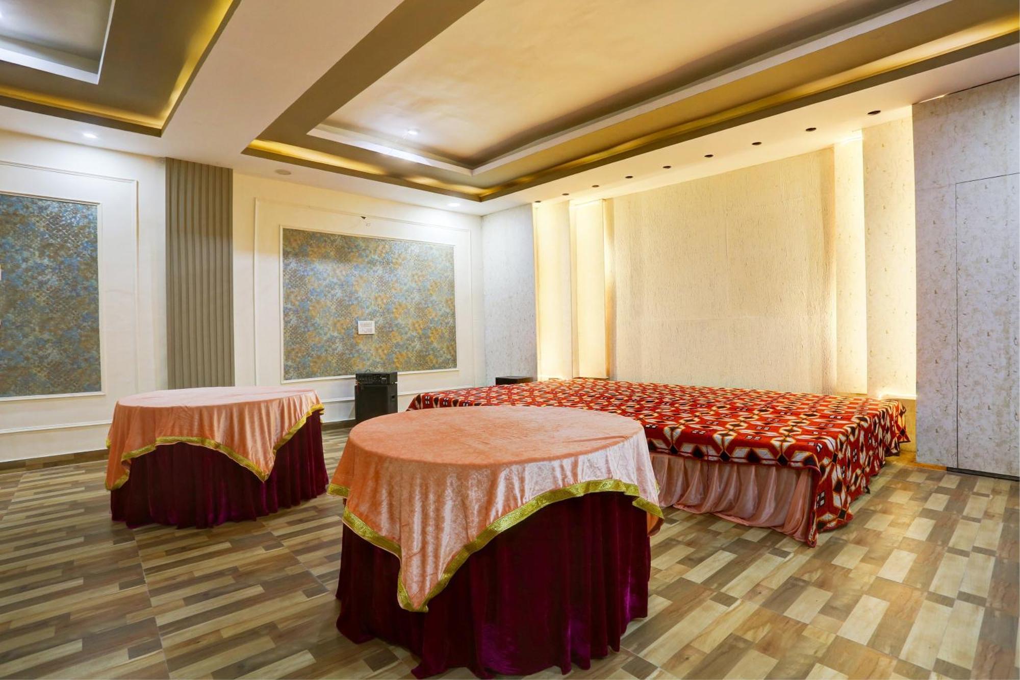 Hotel Collection O Jairaj Alwar Exterior foto